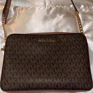 🚨MICHAEL KORS PURSE BUNDLE🚨